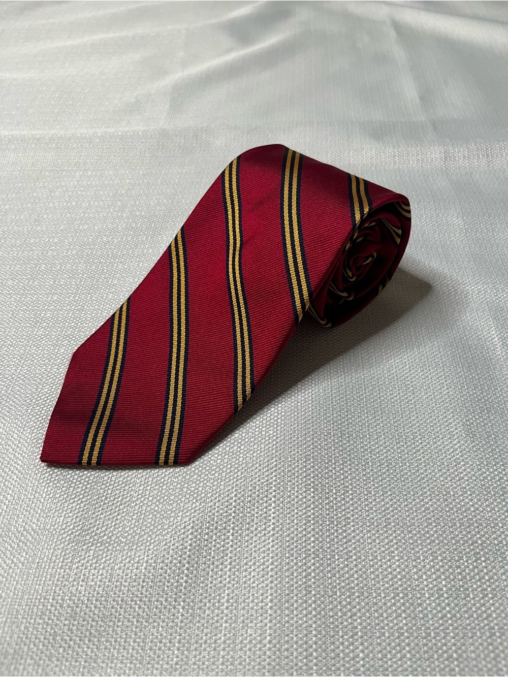 Brooks Brothers 100% Silk Necktie Red Striped